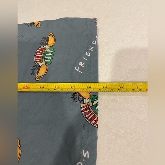 Sage Green Friends Central Perk Scrubs Women’s XL - Picture 9 of 9